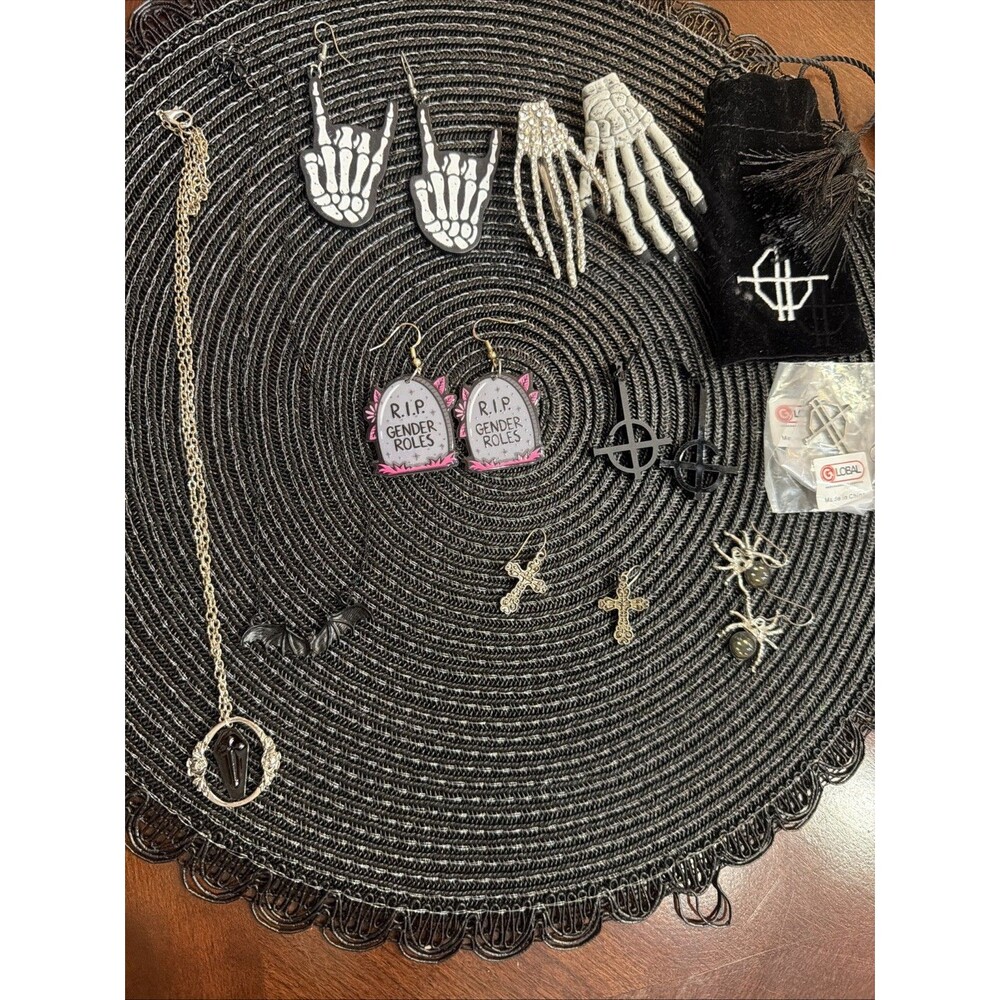 Gothic Jewelry Lot 10pc Coffin Ghost Bat‎ Silver Tone Emo Goth Skeleton